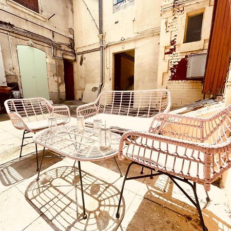 Le Coeur De Nimes Apartment ภายนอก รูปภาพ